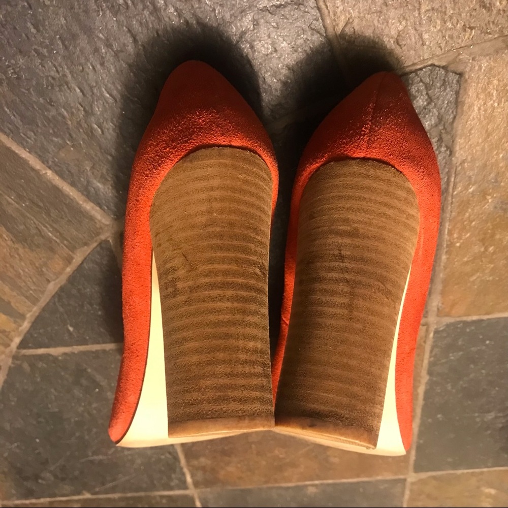 Express Pink Heels - Picture 4 of 10